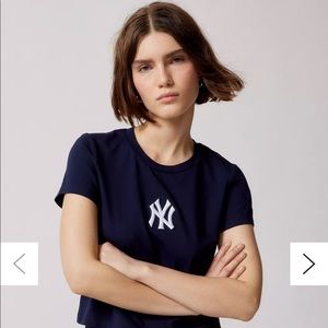 WORN ONCE: MLB New York Yankees Embroidered Baby Tee